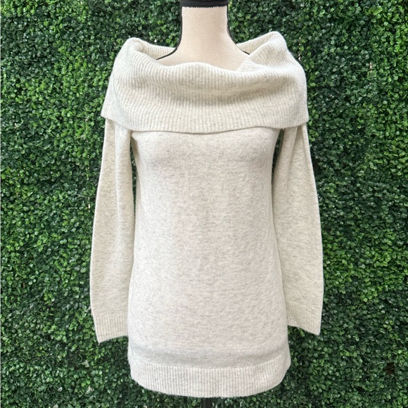 Ann Taylor Off Shoulder Tunic Sweater long sleeve - Picture 1 of 6
